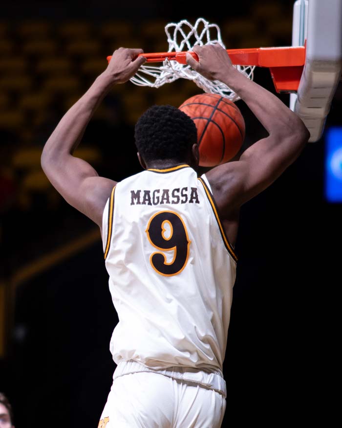Player dunking